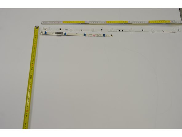 Samsung UE32H6470SSXZG TV set, Removal of Backlights (LED): step 8, image 3 of 3