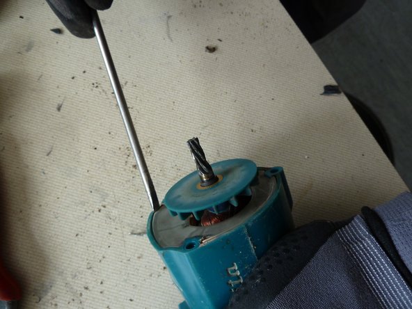 Power Drill: step 8, image 1 of 2