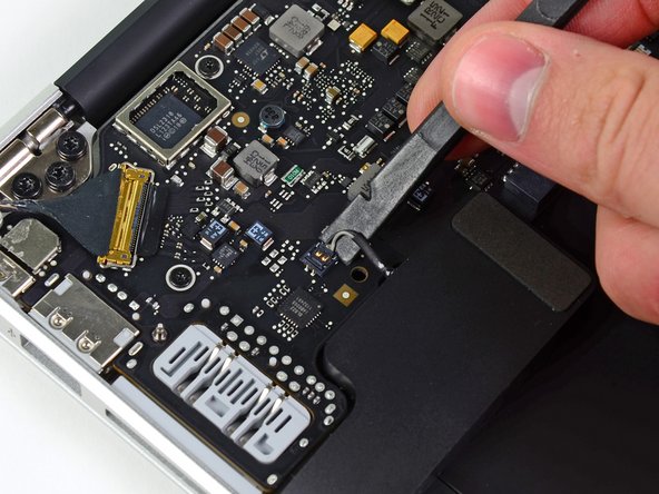 MacBook Air 13" Mid 2011 Logic Board Replacement: step 21, image 1 of 1