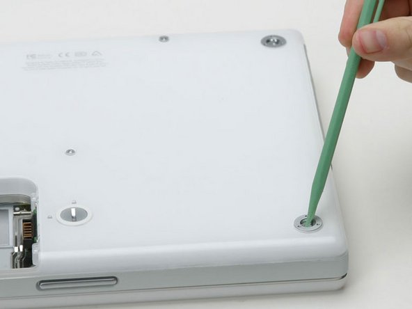 iBook G3 12" Optical Drive Replacement: step 12, image 1 of 1