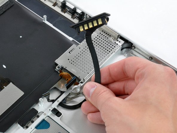 MacBook Pro 15" Unibody Late 2008 and Early 2009 Upper Case Replacement: step 30, image 2 of 2