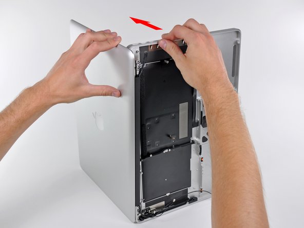 MacBook Pro 15" Unibody Mid 2010 Upper Case Replacement: step 43, image 1 of 3