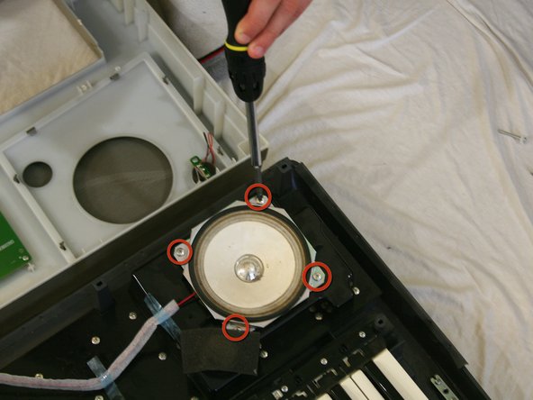 Yamaha YPG-225 Speaker Replacement: step 9, image 1 of 1