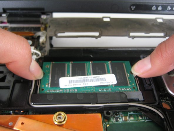 IBM ThinkPad T41 Motherboard Replacement: step 9, image 1 of 1