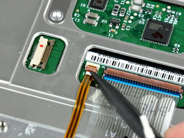 PowerBook G4 Aluminum 17" 1.67 GHz (High-Res) Keyboard Replacement: step 16, image 2 of 2