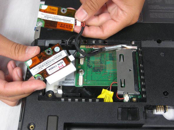 Disassembling IBM ThinkPad A30 Speakers: step 19, image 2 of 2
