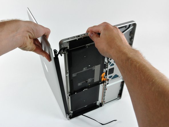 MacBook Pro 15" Unibody Late 2008 and Early 2009 Upper Case Replacement: step 43, image 3 of 3