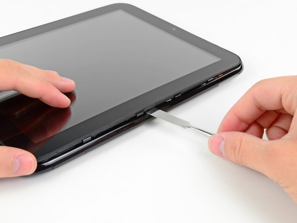 HP TouchPad Upper Antenna Replacement: step 3, image 2 of 2