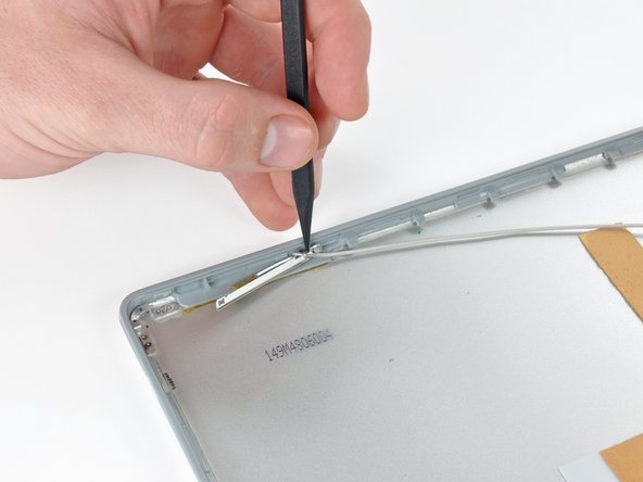 PowerBook G4 Aluminum 12" 1-1.5 GHz Rear Display Bezel Replacement: step 9, image 1 of 1