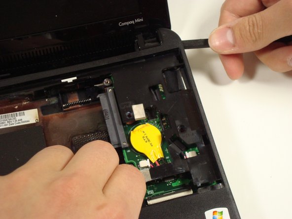 Disassembling Compaq Mini 110 Speakers: step 12, image 1 of 3