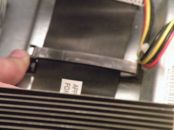 Power Mac G4 MDD Power Supply Replacement: step 8, image 2 of 2