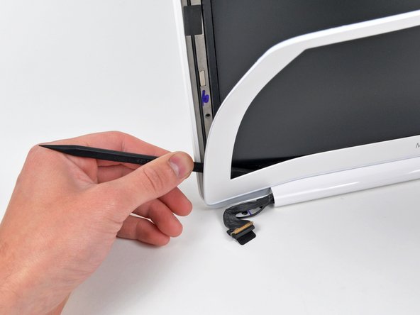 MacBook Unibody Model A1342 Left Clutch Hinge Replacement: step 18, image 1 of 3