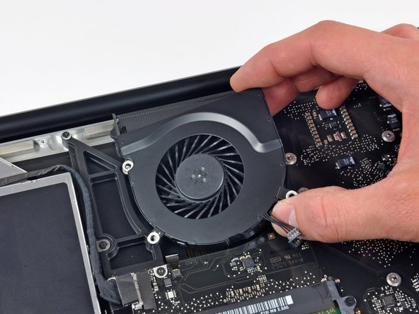 MacBook Pro 15" Unibody 2.53 GHz Mid 2009 Fan Replacement: step 5, image 1 of 1