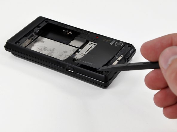 Motorola Droid LCD Replacement: step 6, image 1 of 1