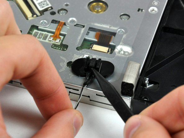 iMac Intel 20" EMC 2133 and 2210 Optical Drive Replacement: step 17, image 1 of 2