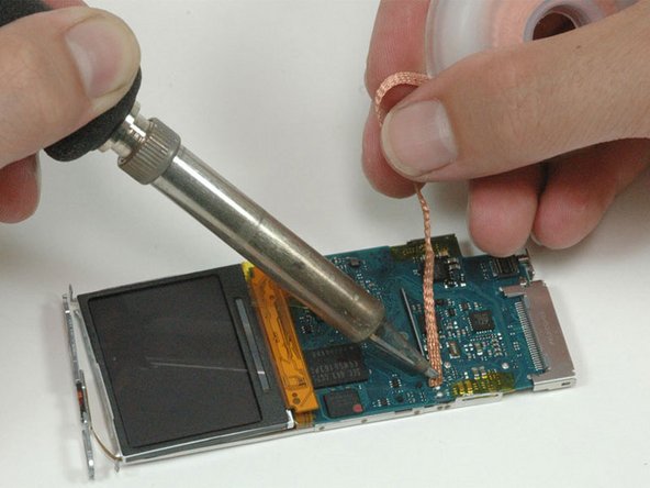 iPod Nano 2nd Generation Logic Board Replacement: step 17, image 1 of 1