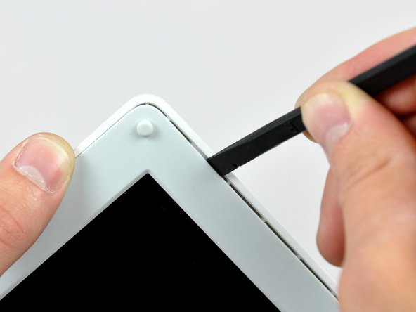 iBook G3 12" Clutch Hinges Replacement: step 49, image 2 of 3