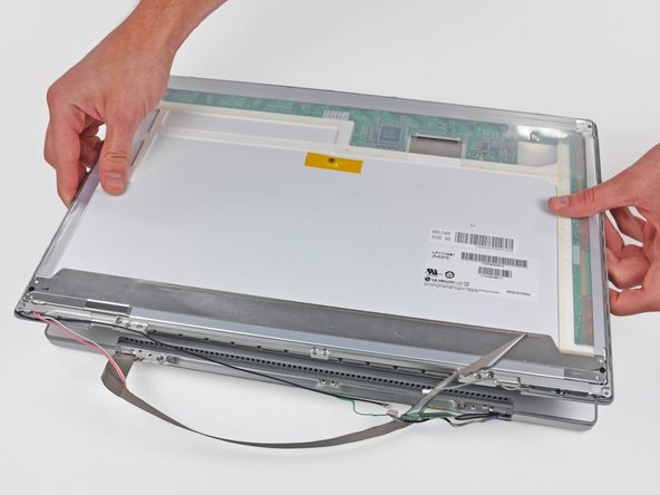 PowerBook G4 Aluminum 17" 1-1.67 GHz LCD Replacement: step 22, image 1 of 1
