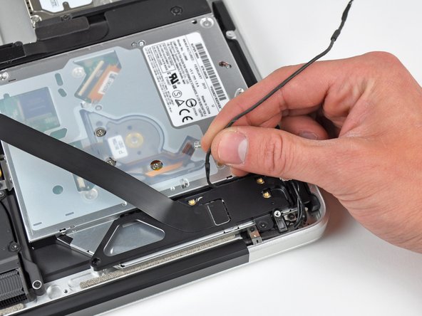 MacBook Pro 15" Unibody Mid 2010 Display Replacement: step 10, image 2 of 2