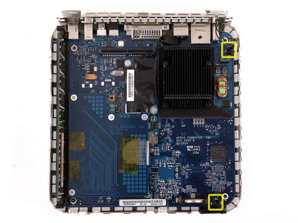 Mac mini (PowerPC) Lower Case Replacement: step 10, image 1 of 1