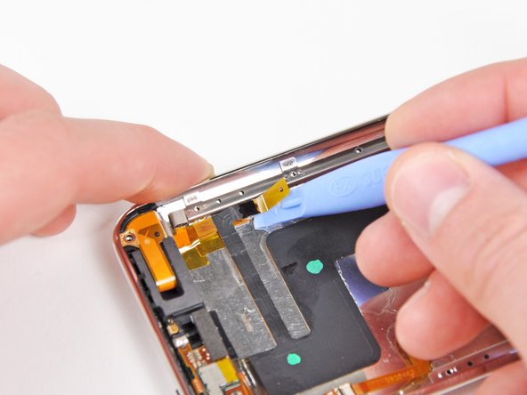 iPod Touch 3rd Generation Logic Board Replacement: step 26, image 2 of 2