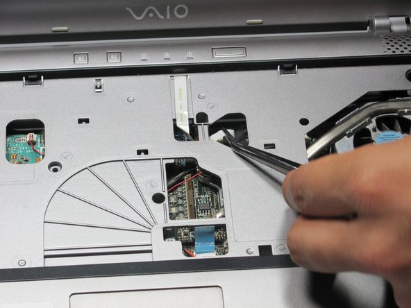 Sony Vaio VGN-S260 Upper Casing Replacement: step 10, image 2 of 3