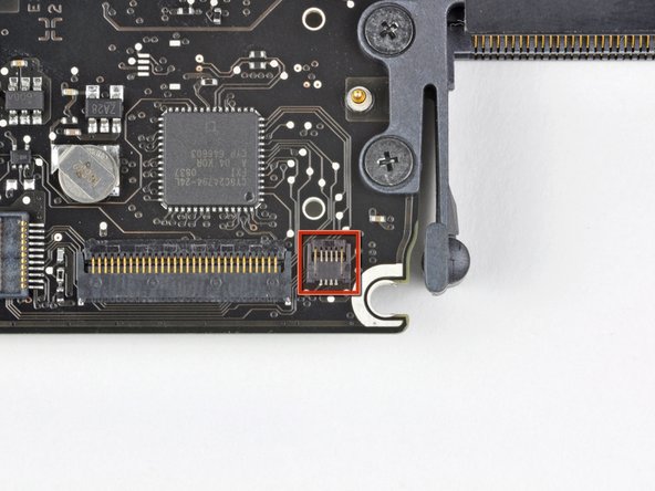 MacBook Unibody Model A1278 Upper Case Replacement: step 15, image 1 of 2