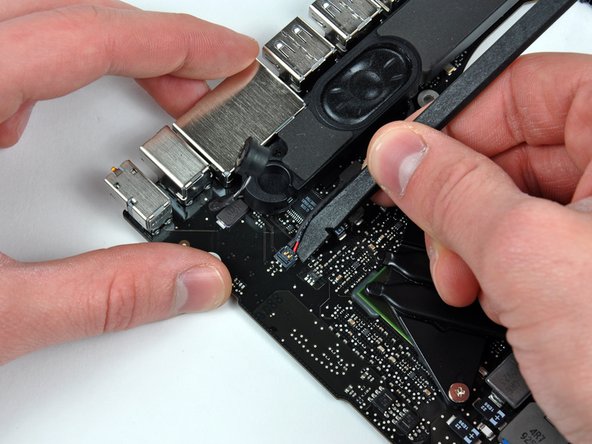 MacBook Pro 15" Unibody Mid 2009 Microphone Replacement: step 30, image 1 of 1