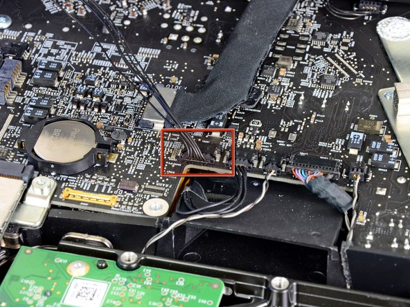 iMac Intel 21.5" EMC 2428 Optical Drive Fan Replacement: step 8, image 1 of 2