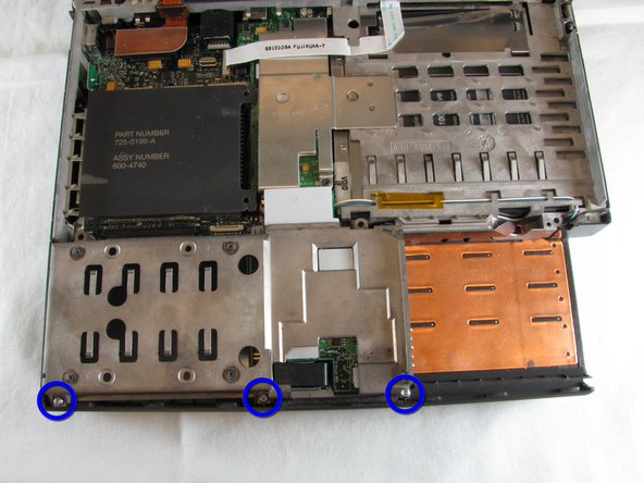 PowerBook 3400 M3553 Hard Drive Replacement: step 14, image 1 of 2