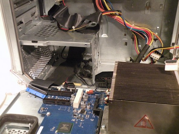 Power Mac G4 MDD Power Supply Replacement: step 20, image 3 of 3