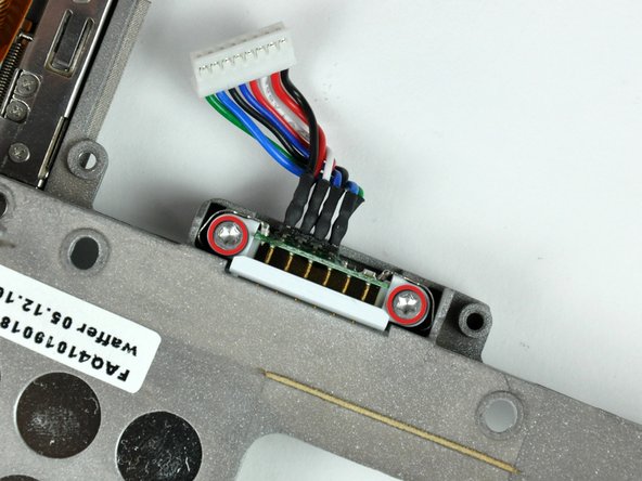 PowerBook G4 Aluminum 17" 1.67 GHz (High-Res) Battery Connector Replacement: step 46, image 1 of 1