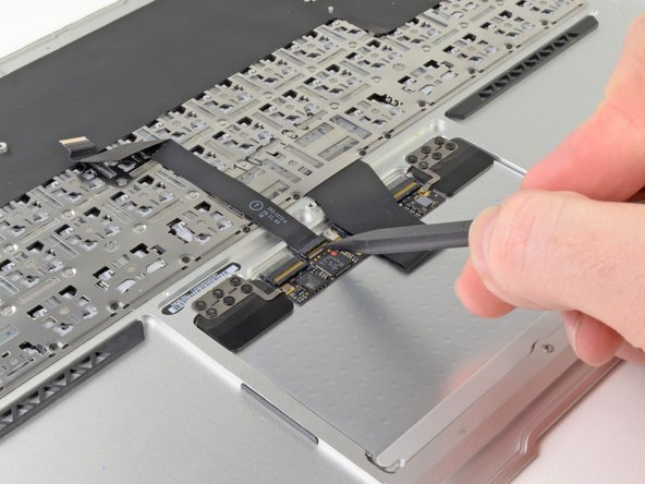 MacBook Air 13" Late 2010 Upper Case Replacement: step 40, image 1 of 2