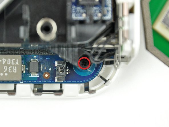 Mac mini Model A1176 AirPort Antenna Replacement: step 10, image 2 of 2