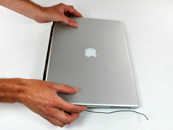 PowerBook G4 Aluminum 15" 1-1.5 GHz Left Clutch Hinge Replacement: step 30, image 2 of 3