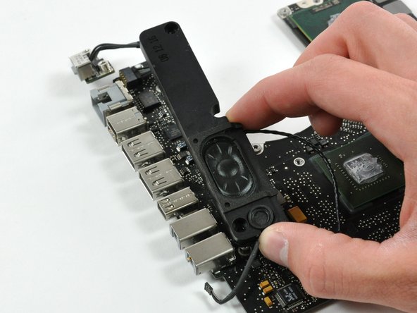 MacBook Pro 15" Unibody Late 2008 and Early 2009 Logic Board Replacement: step 33, image 1 of 1