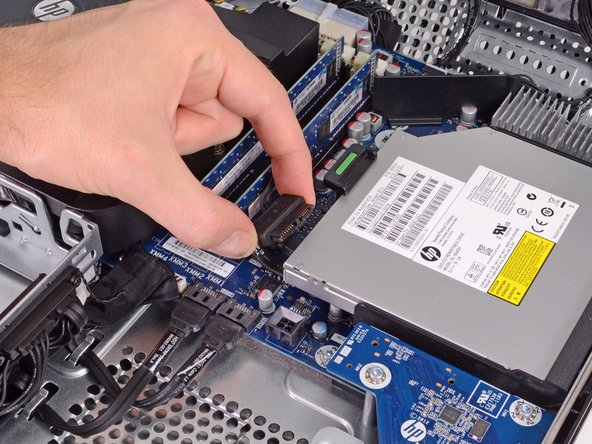 HP Z1 Teardown: step 7, image 1 of 3