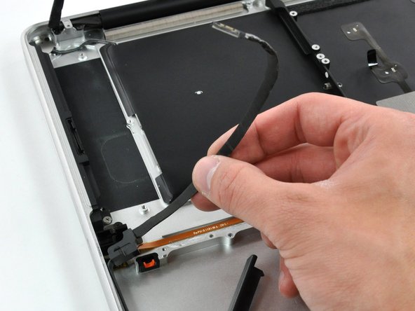 MacBook Pro 15" Unibody Late 2008 and Early 2009 Upper Case Replacement: step 37, image 2 of 2