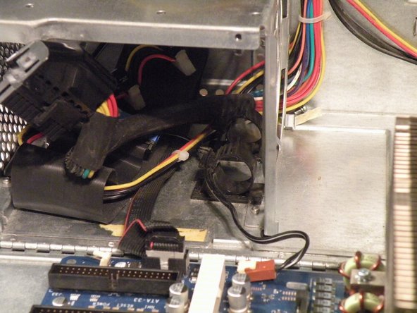 Power Mac G4 MDD Power Supply Replacement: step 20, image 2 of 3