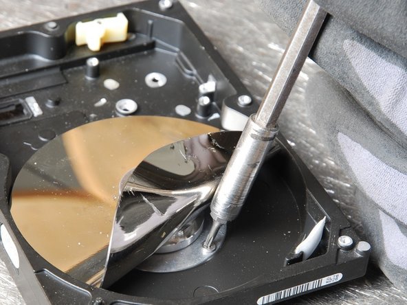 Hard Disc Drive: step 5, image 1 of 1