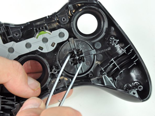 Xbox 360 Wireless Controller Front Case Replacement: step 13, image 2 of 2