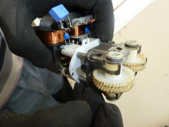 Hand Mixer: step 7, image 1 of 3