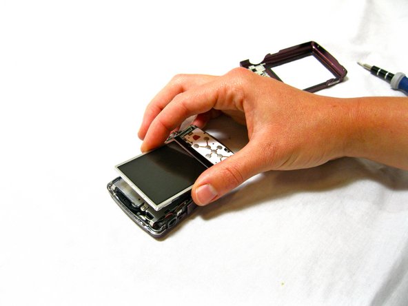 Nikon Coolpix S220 LCD Replacement: step 5, image 1 of 1