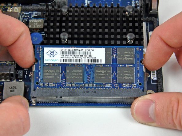 Mac mini Model A1176 Logic Board Replacement: step 21, image 2 of 3