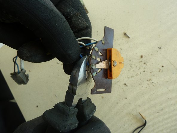 Hand Mixer: step 5, image 2 of 2