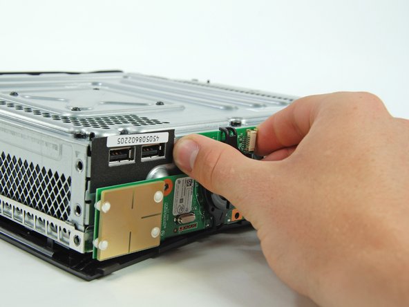 Xbox 360 S Heat Sink Replacement: step 37, image 1 of 2