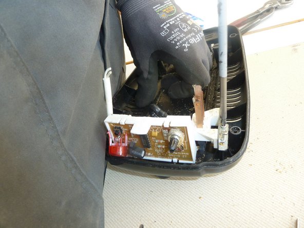 Toaster: step 6, image 1 of 3