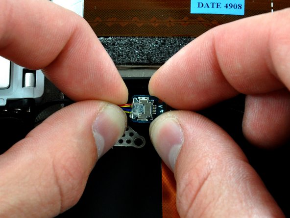 MacBook Air Models A1237 and A1304 Audio Cable Replacement: step 7, image 2 of 2