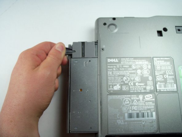 Dell Inspiron 8600 CD-Rom Drive Replacement: step 3, image 3 of 3