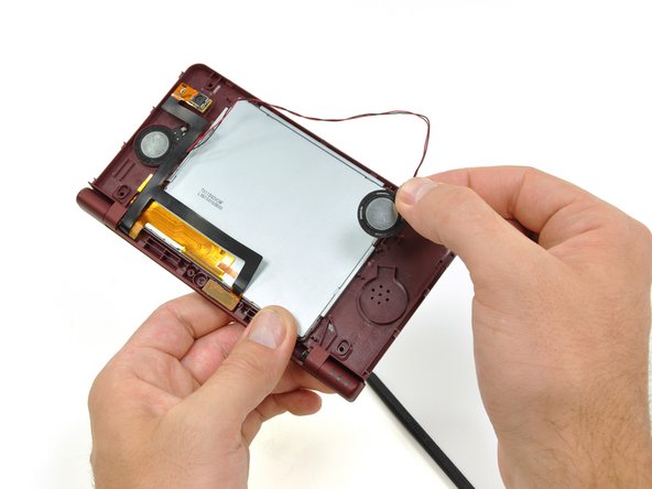 Nintendo DSi XL Camera Ribbon Replacement: step 33, image 2 of 3